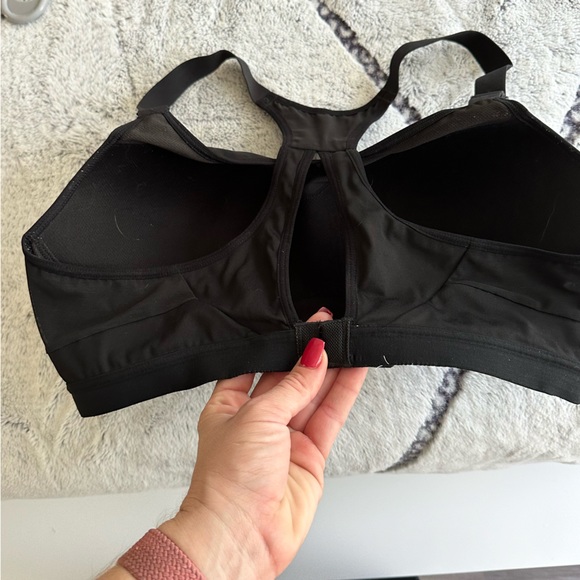 Victoria Secret 38C Sports Bra - Picture 5 of 5
